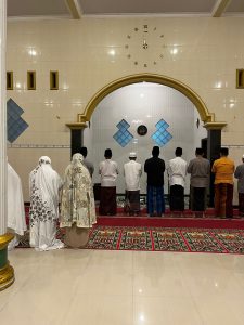 DOSEN DAN TENAGA KEPENDIDIKAN STAI AT TAQWA GELAR KONTRAK LANGIT